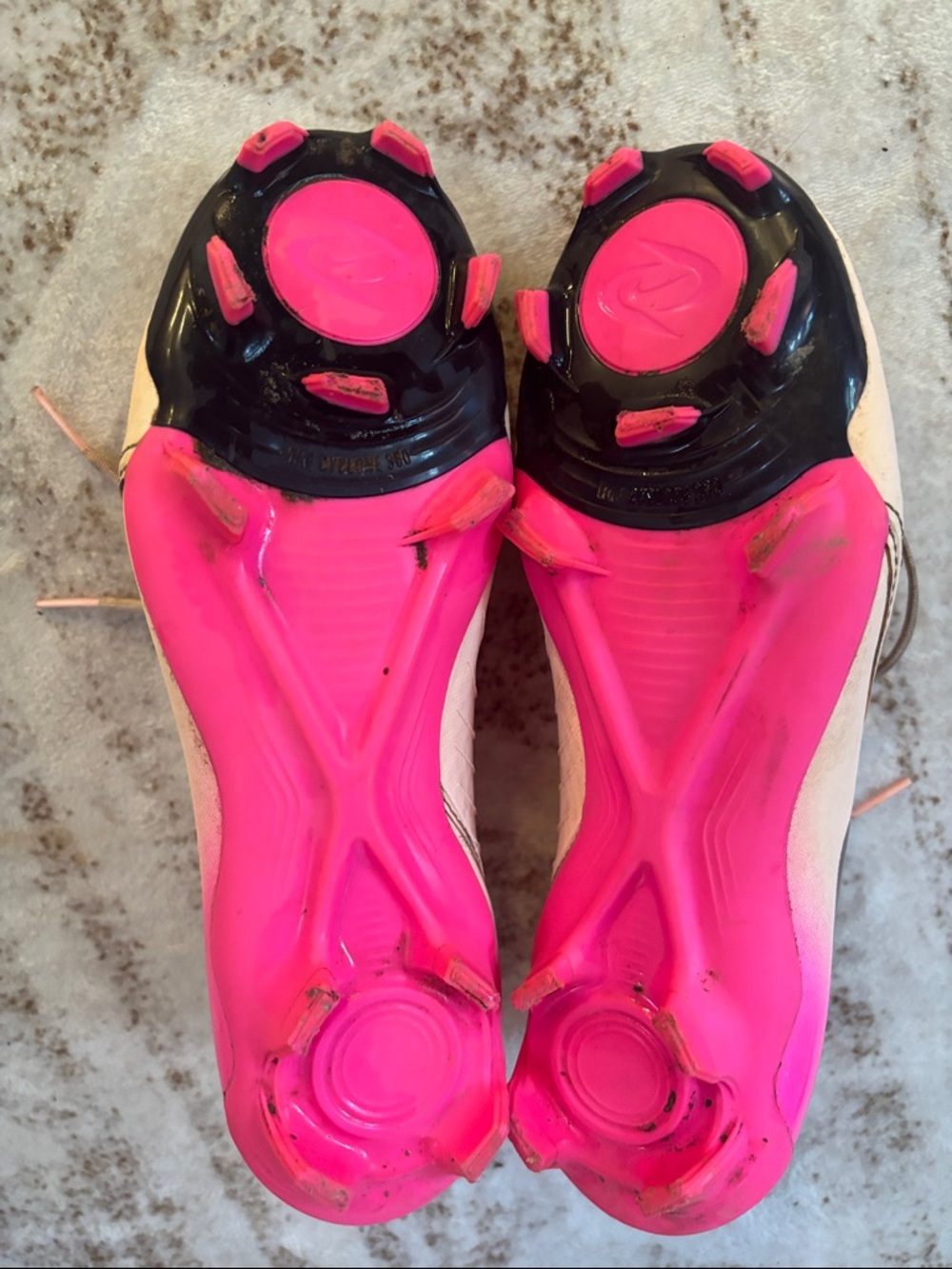 Nike Phantom Luna II Academy Soccer Cleats Womens 6.5 - Picture 7 of 7